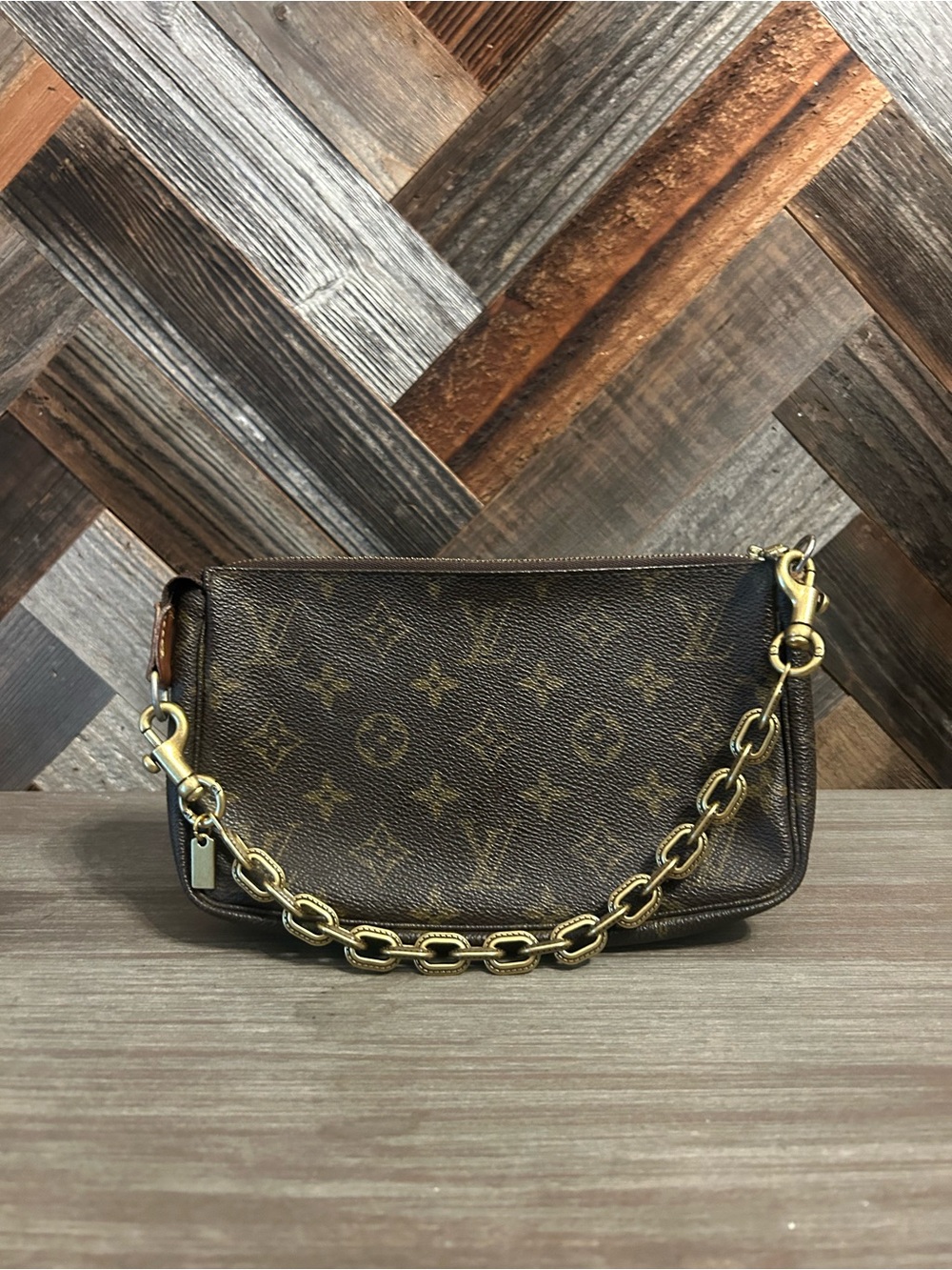 Louis Vuitton Monogram Pochette